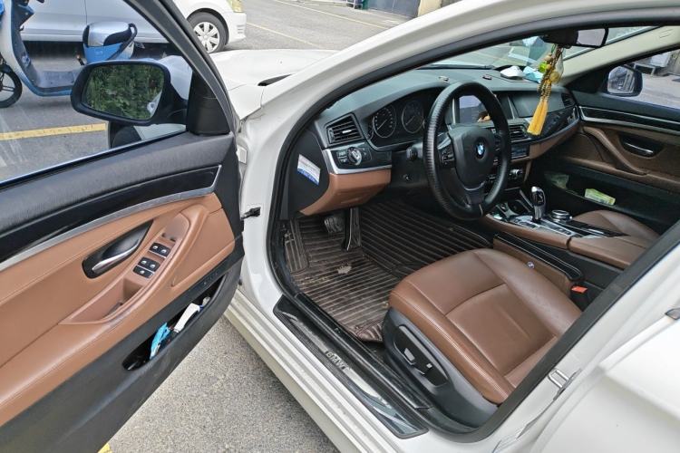 Used BMW 5 Series 2017 520Li Elegant Edition Driver Seat