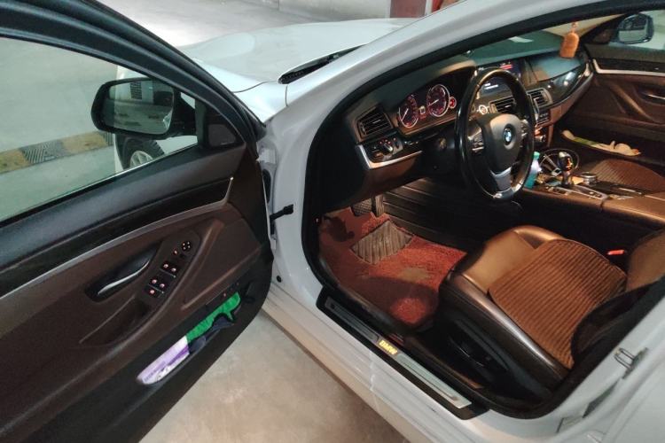 Used BMW 5 Series 2017 525Li Luxury Design Package Driver Seat