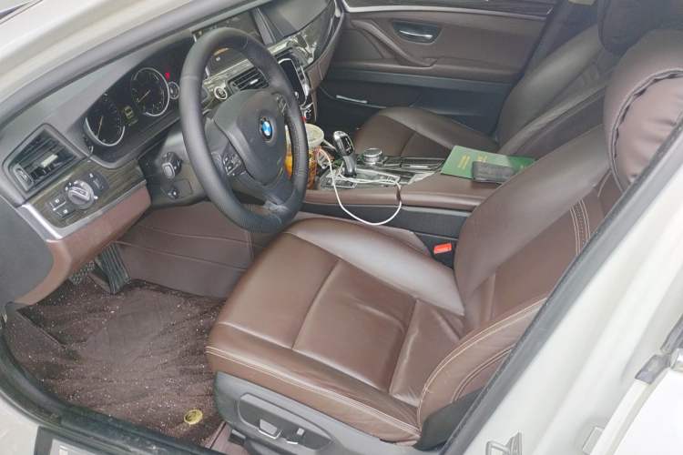 Used BMW 5 Series 2017 525Li Luxury Design Package Driver Seat