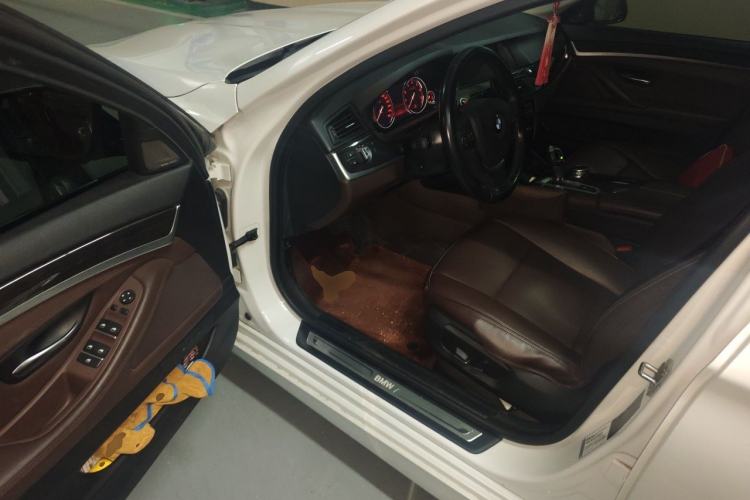 Used BMW 5 Series 2017 525Li Luxury Design Package Driver Seat