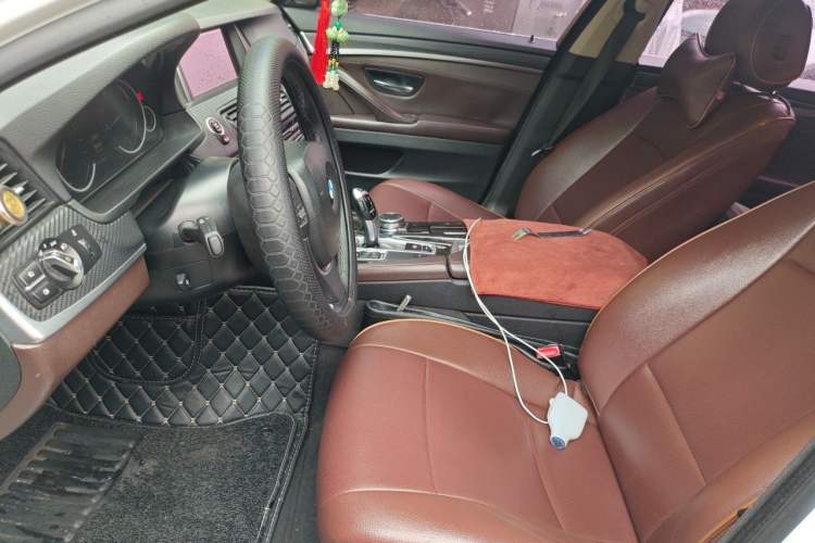 Used BMW 5 Series 2017 525Li Luxury Design Package Driver Seat