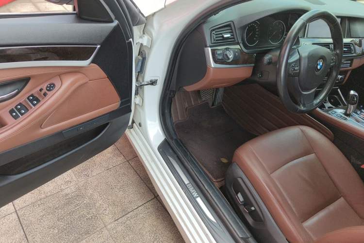 Used BMW 5 Series 2017 525Li Leading Model Driver Seat