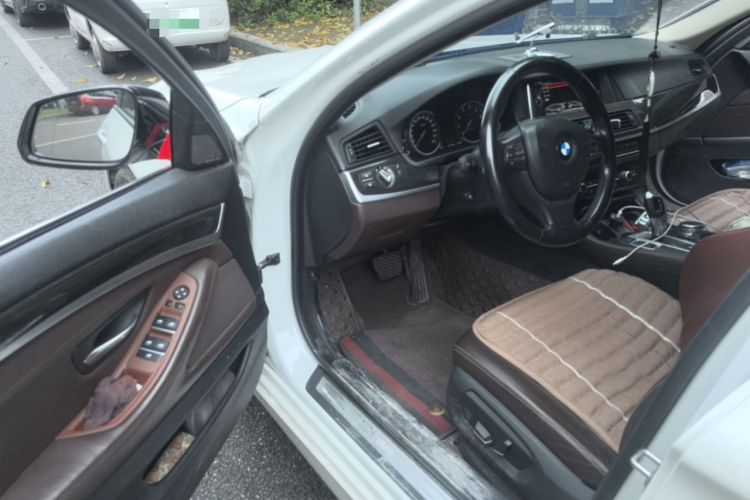 Used BMW 5 Series 2017 525Li Luxury Design Package Driver Seat