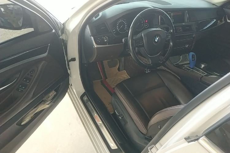 Used BMW 5 Series 2017 525Li Luxury Design Package Driver Seat