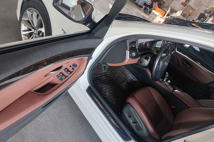 Used BMW 5 Series 2017 525Li Leading Model Driver Seat