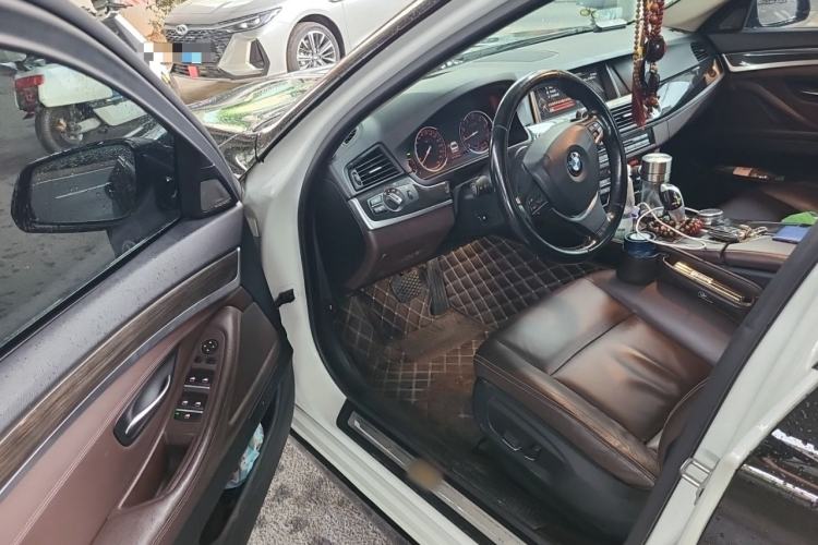 Used BMW 5 Series 2017 525Li Luxury Design Package Driver Seat