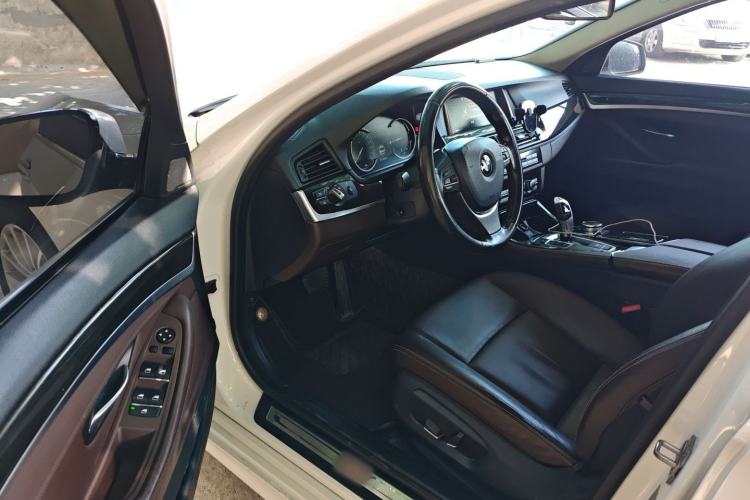 Used BMW 5 Series 2017 525Li Luxury Design Package Driver Seat