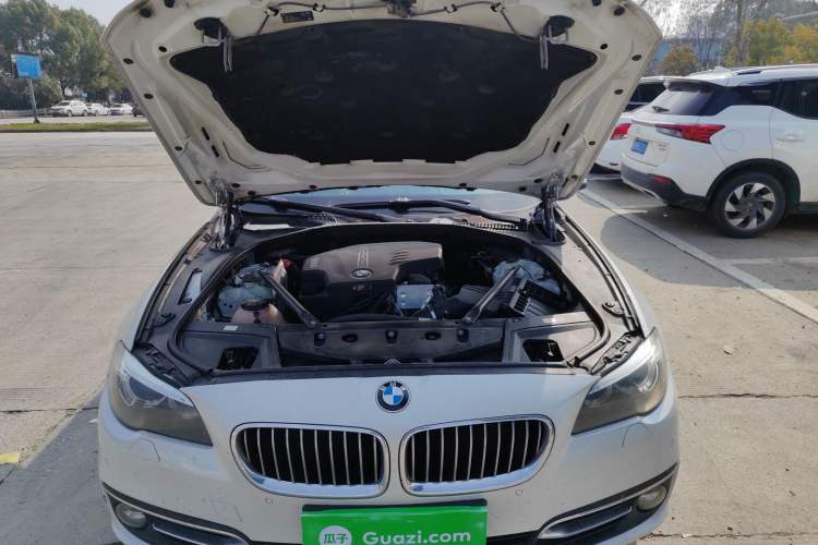 Used BMW 5 Series 2017 525Li Luxury Design Package Engine Bay