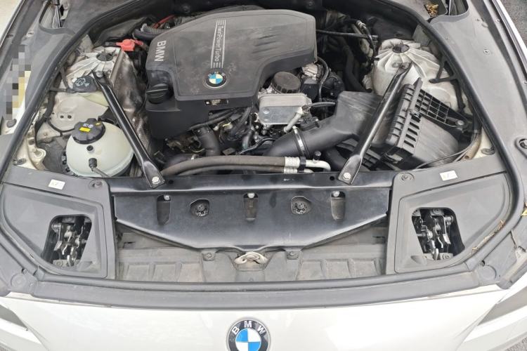 Used BMW 5 Series 2017 525Li Luxury Design Package Engine Bay