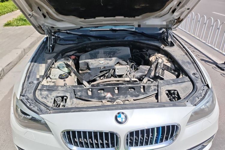 Used BMW 5 Series 2017 525Li Luxury Design Package Engine Bay
