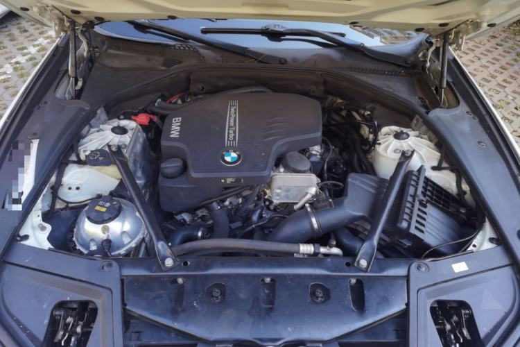 Used BMW 5 Series 2017 525Li Luxury Design Package Engine Bay