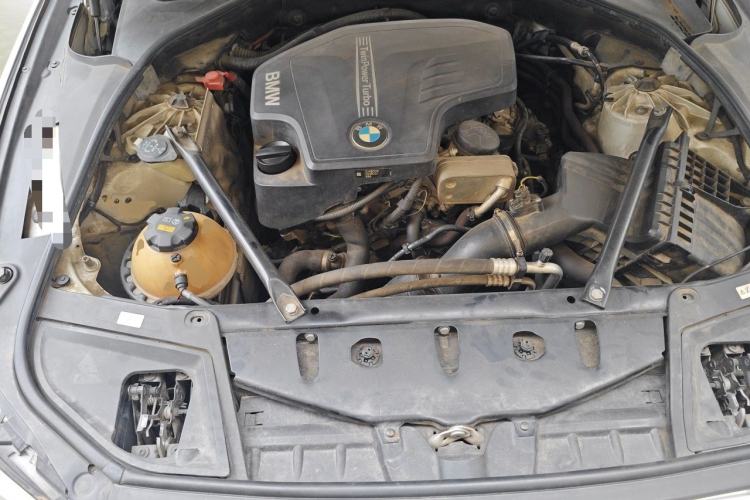 Used BMW 5 Series 2017 525Li Luxury Design Package Engine Bay