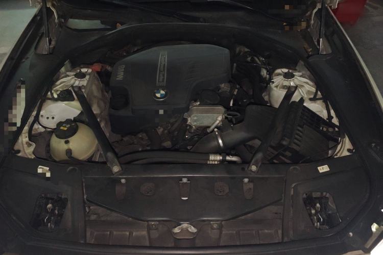 Used BMW 5 Series 2017 525Li Luxury Design Package Engine Bay