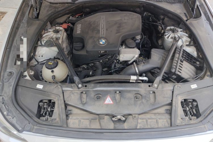 Used BMW 5 Series 2017 525Li Luxury Design Package Engine Bay