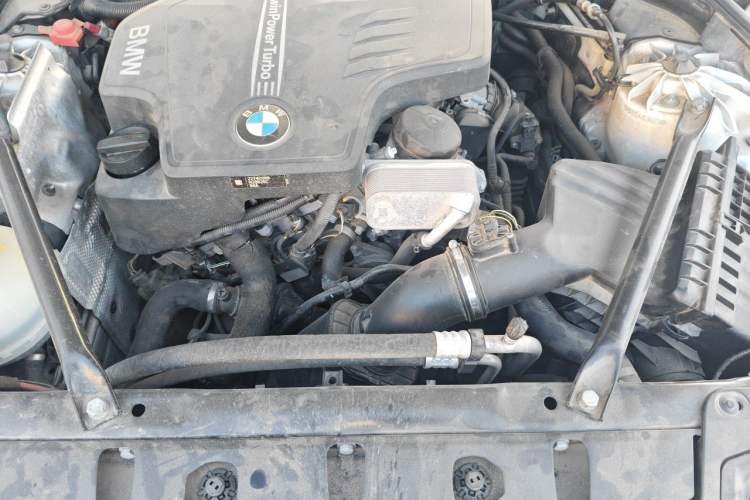 Used BMW 5 Series 2017 525Li Luxury Design Package Engine Bay