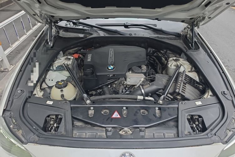 Used BMW 5 Series 2017 525Li Luxury Design Package Engine Bay
