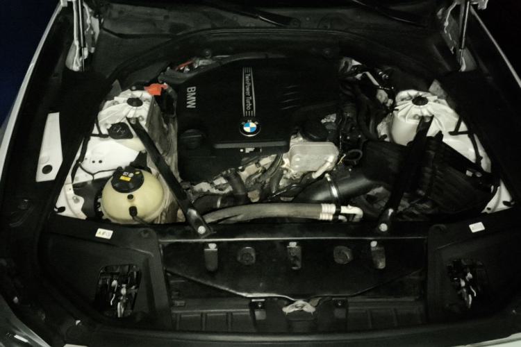 Used BMW 5 Series 2017 525Li Luxury Design Package Engine Bay