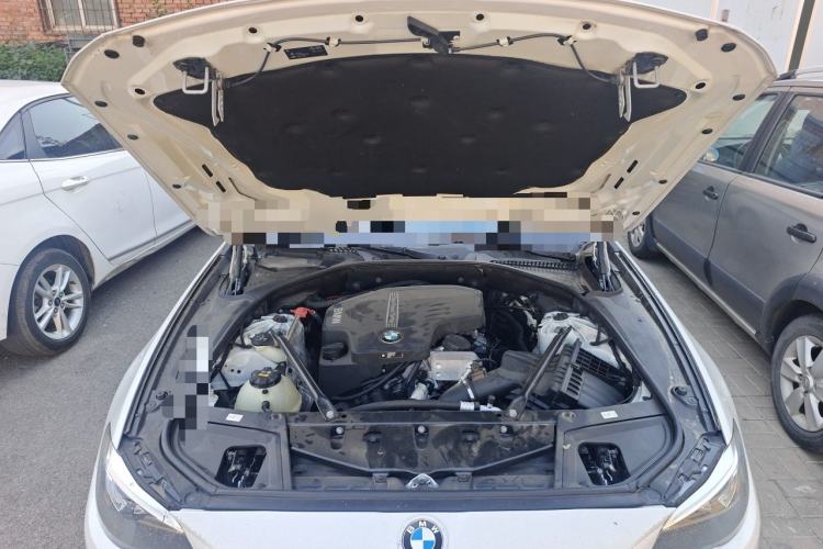 Used BMW 5 Series 2017 525Li Luxury Design Package Engine Bay