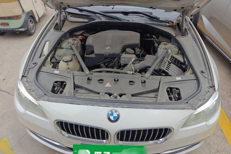Used BMW 5 Series 2017 525Li Luxury Design Package Engine Bay