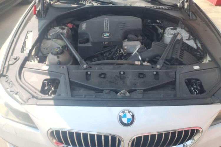Used BMW 5 Series 2017 525Li Luxury Design Package Engine Bay