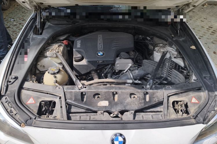 Used BMW 5 Series 2017 525Li Luxury Design Package Engine Bay