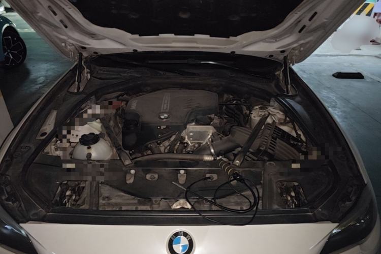 Used BMW 5 Series 2017 525Li Luxury Design Package Engine Bay