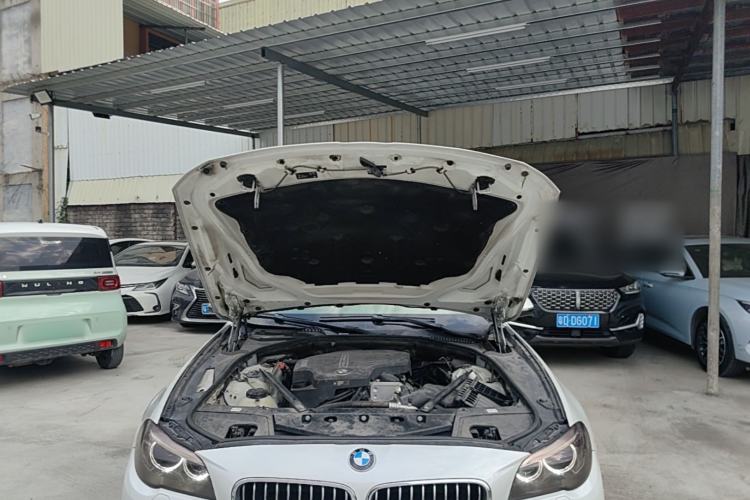 Used BMW 5 Series 2017 525Li Luxury Design Package Engine Bay