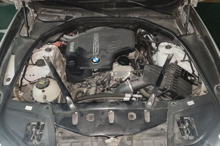 Used BMW 5 Series 2017 525Li Luxury Design Package Engine Bay