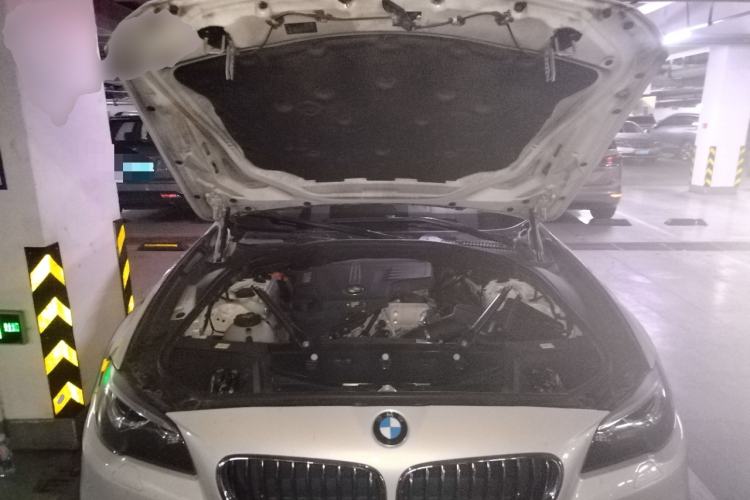 Used BMW 5 Series 2017 525Li Luxury Design Package Engine Bay
