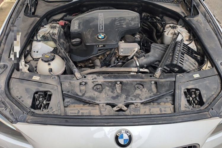 Used BMW 5 Series 2017 528Li Leading Model Engine Bay