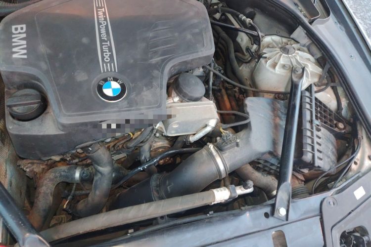 Used BMW 5 Series 2017 528Li Leading Model Engine Bay Left