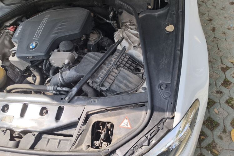 Used BMW 5 Series 2017 525Li Luxury Design Package Engine Bay Left