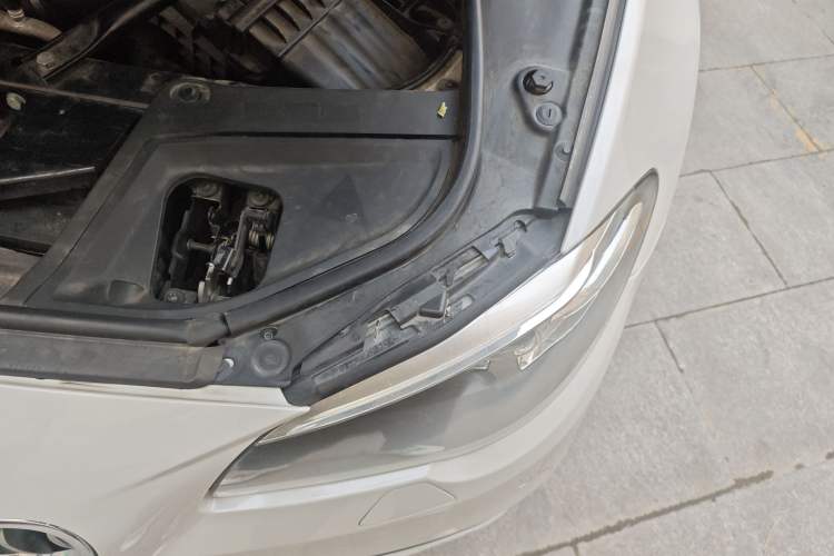 Used BMW 5 Series 2017 528Li Leading Model Engine Bay Left