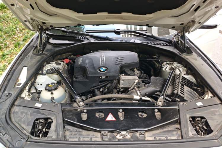 Used BMW 5 Series 2017 525Li Luxury Design Package Engine Bay