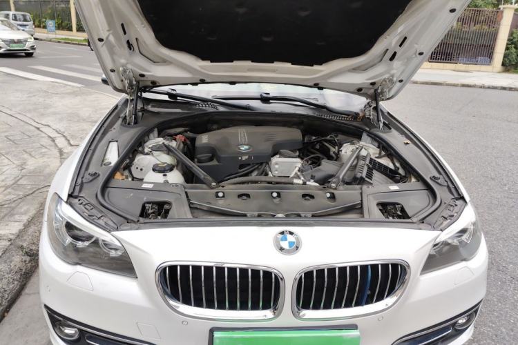 Used BMW 5 Series 2017 525Li Luxury Design Package Engine Bay