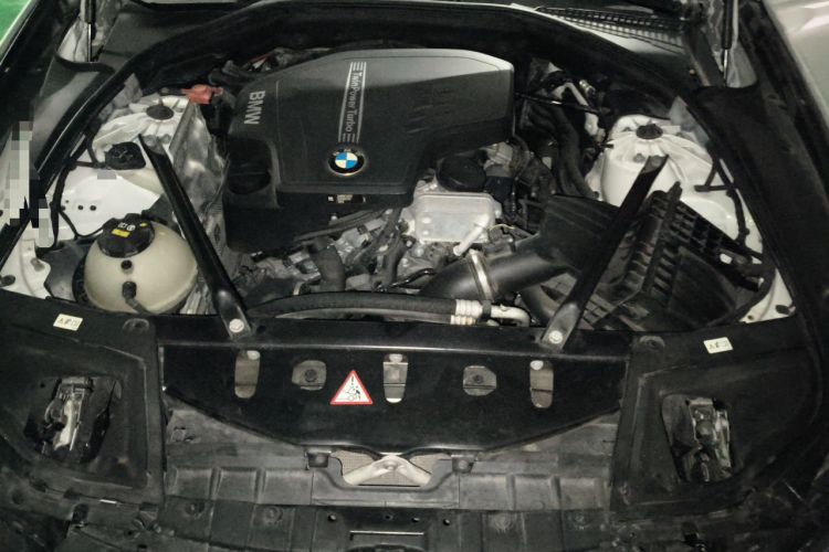 Used BMW 5 Series 2017 525Li Luxury Design Package Engine Bay