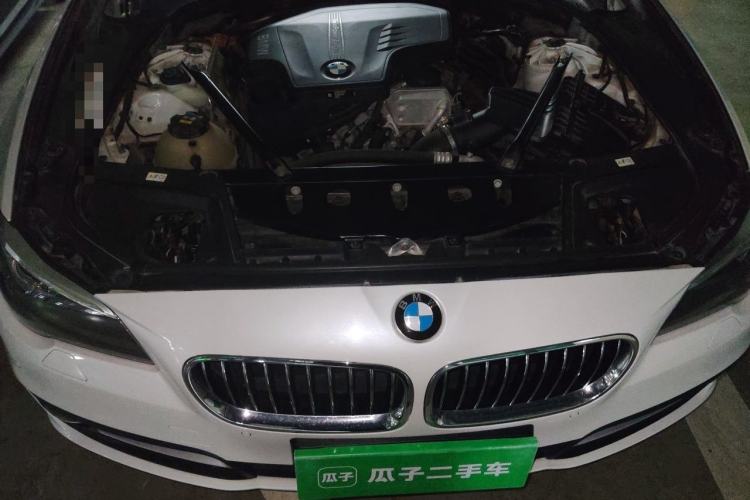Used BMW 5 Series 2017 528Li Leading Model Engine Bay