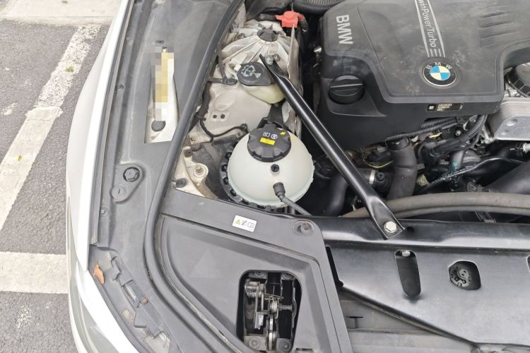 Used BMW 5 Series 2017 525Li Luxury Design Package Engine Bay Right
