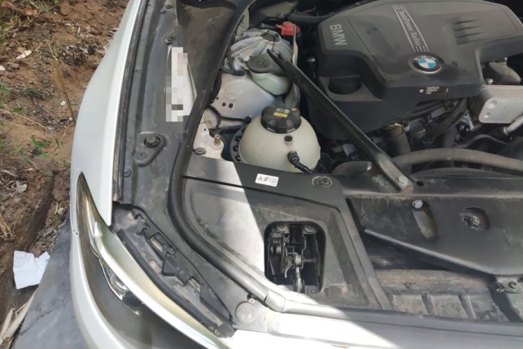 Used BMW 5 Series 2017 525Li Luxury Design Package Engine Bay Right