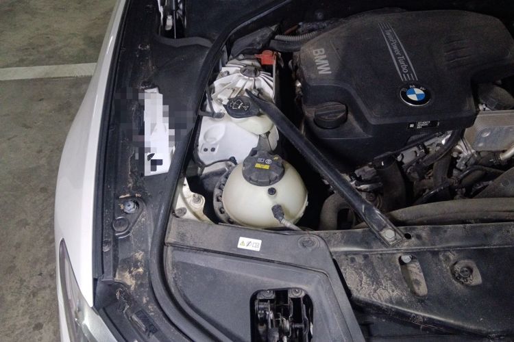 Used BMW 5 Series 2017 525Li Luxury Design Package Engine Bay Right