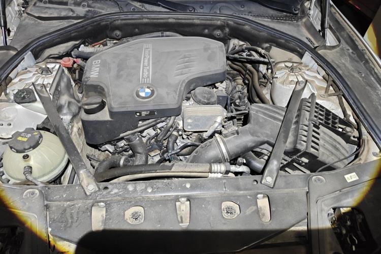 Used BMW 5 Series 2017 525Li Luxury Design Package Engine Bay