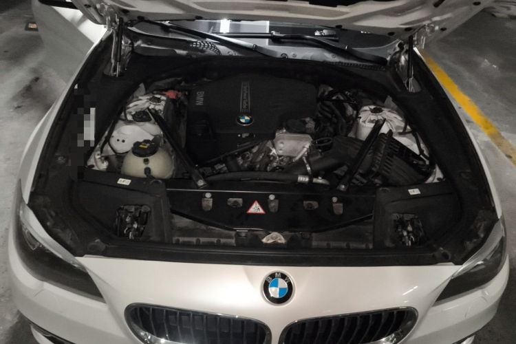 Used BMW 5 Series 2017 525Li Luxury Design Package Engine Bay