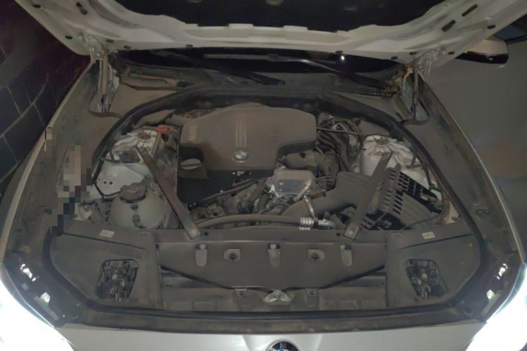 Used BMW 5 Series 2017 525Li Luxury Design Package Engine Bay