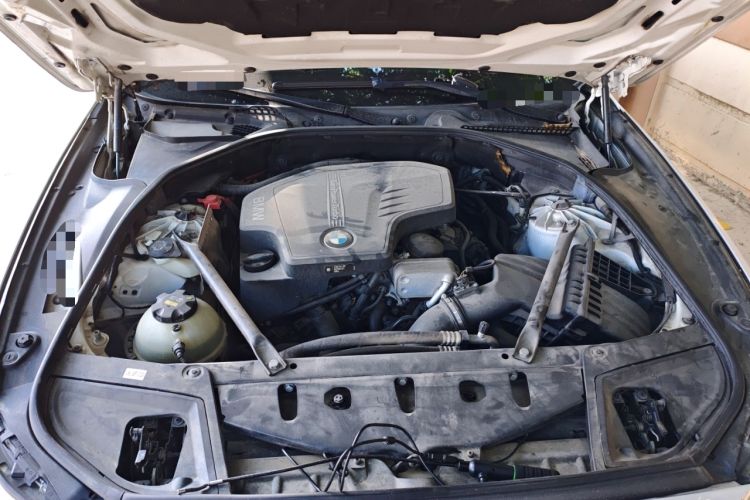 Used BMW 5 Series 2017 525Li Luxury Design Package Engine Bay