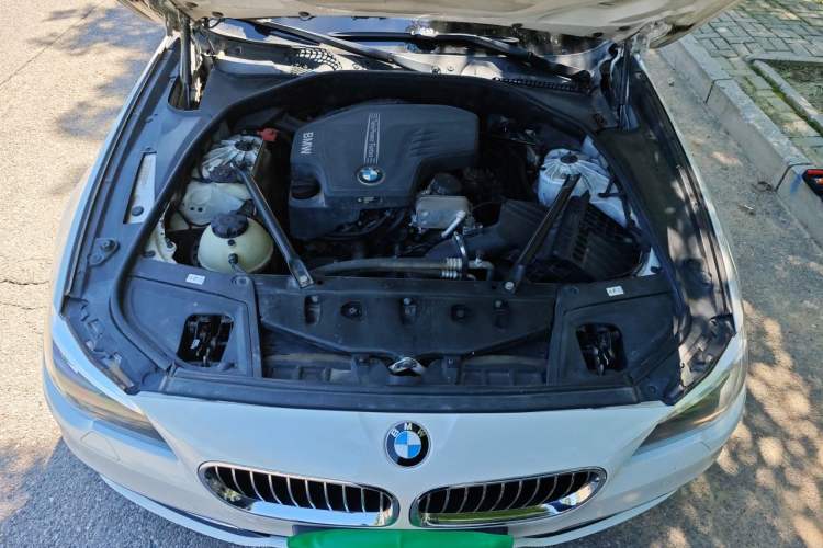 Used BMW 5 Series 2017 525Li Luxury Design Package Engine Bay