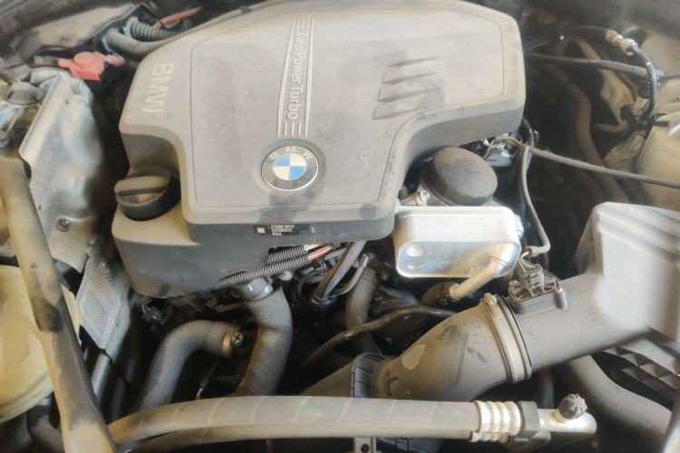 Used BMW 5 Series 2017 528Li Leading Model Engine Bay