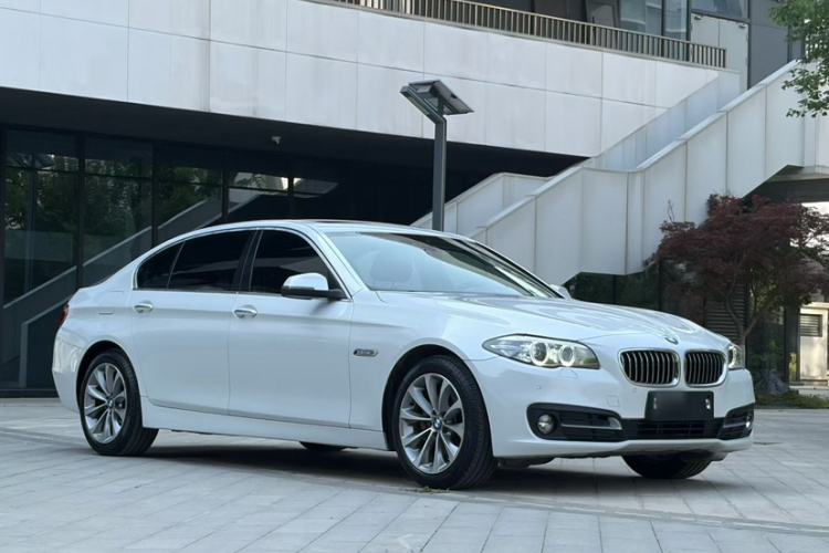 Used BMW 5 Series 2017 525Li Leading Model Exterior 2