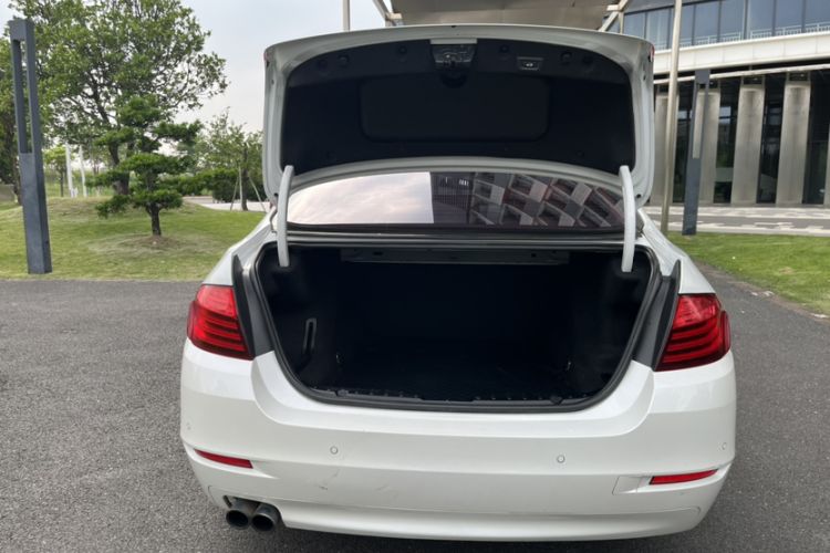 Used BMW 5 Series 2017 525Li Leading Model Exterior 2