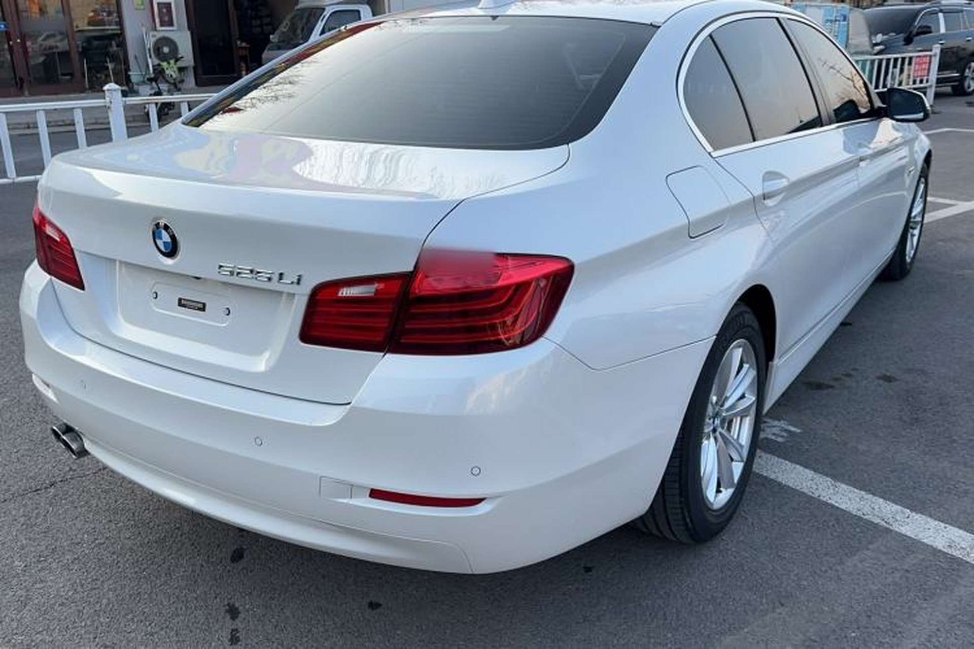 Used BMW 5 Series 2017 520Li Elegant Edition Exterior 3