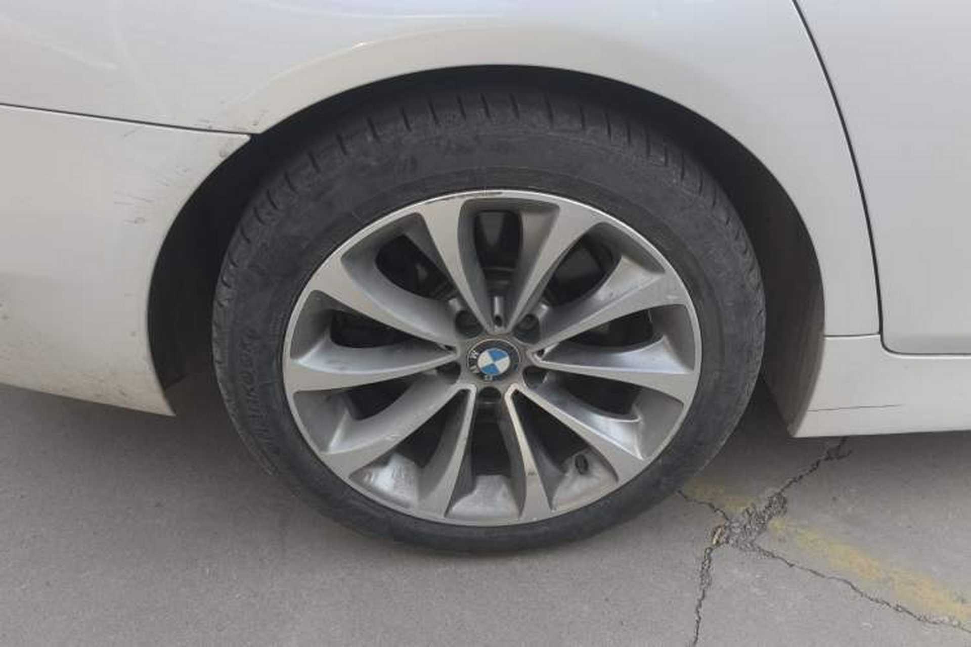 Used BMW 5 Series 2017 525Li Leading Model Exterior 4